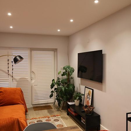 서턴 Little Vine - Beautiful Ground Floor Flat In South London 아파트 외부 사진