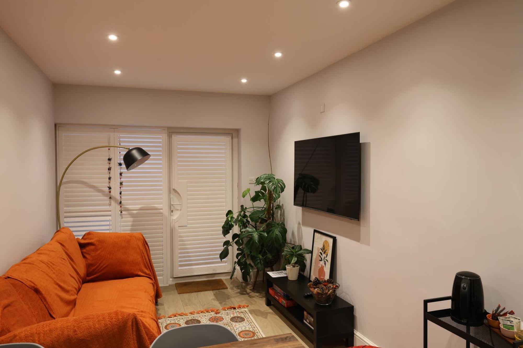 서턴 Little Vine - Beautiful Ground Floor Flat In South London 아파트 외부 사진